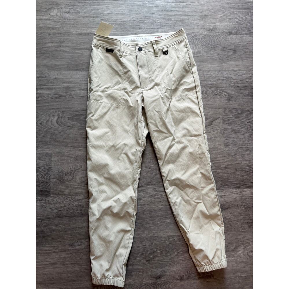 NWT Wrangler All Terrain size 8 khaki colored jogger pants